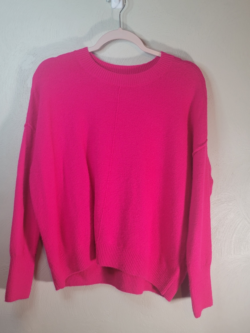 Vince Camuto Bright Hot Pink Crewneck Sweater Size Small
